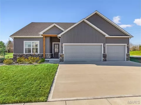 617 Tea Olive Blvd, O'fallon, IL 62269