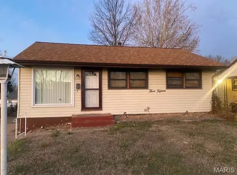 315 Shepley Dr, Saint Louis, MO 63137