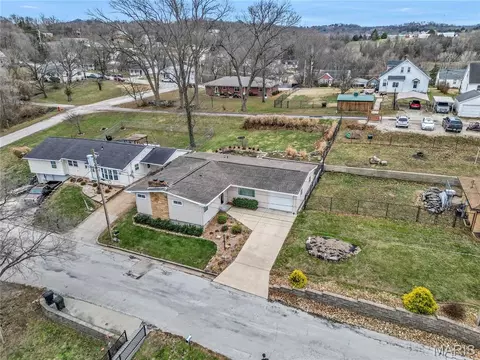 View/Area - 128 E 11th St, Hermann, MO 65041 photo 1 of 7