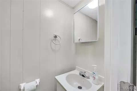 Bath - 128 E 11th St, Hermann, MO 65041 photo 3 of 3