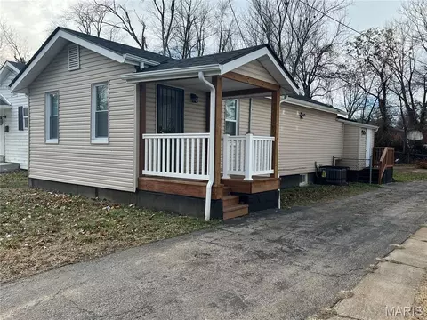 5707 Helen Ave, Jennings, MO 63136