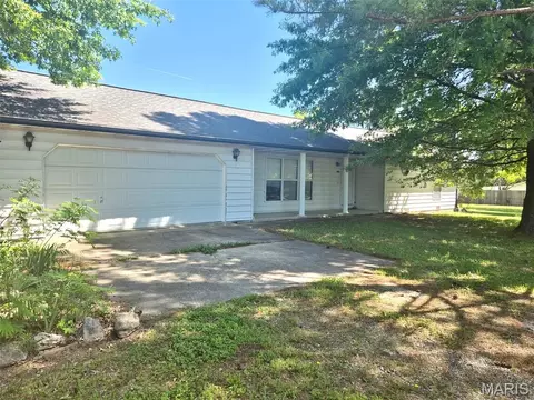 14275 Camden Ln, Dixon, MO 65459