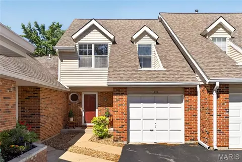1003 Pocono Trl, Ballwin, MO 63021