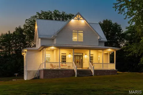 Exterior - 1335 Thomas Dr, Rolla, MO 65401 photo 5 of 7