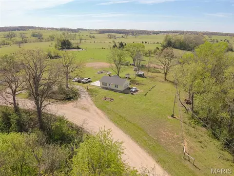6304 County Road 1820 Rd, Pomona, MO 65789