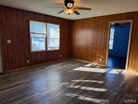 Living - 113 Beth St, Licking, MO 65542 photo 1 of 1