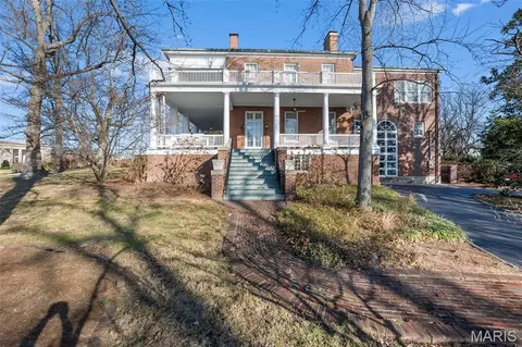 Other - 718 State St, Chester, IL 62233 photo 3 of 16