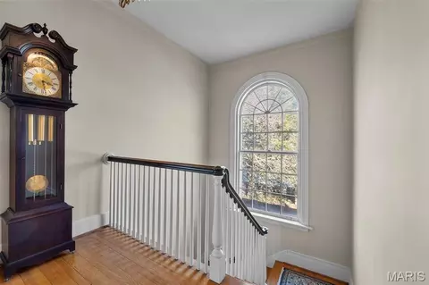 Entry Way - 718 State St, Chester, IL 62233 photo 6 of 7