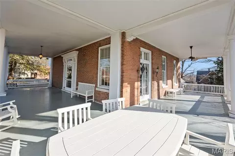 Exterior - 718 State St, Chester, IL 62233 photo 6 of 12