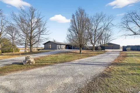 25726 S Lohman Rd, Wright City, MO 63390