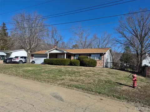 308 N Mccune St, Pilot Knob, MO 63663