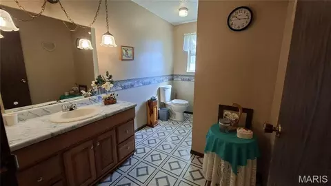 Bath - 308 N Mccune St, Pilot Knob, MO 63663 photo 1 of 2