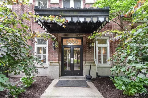 5330 Pershing Ave #106, Saint Louis, MO 63112