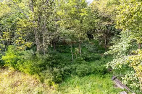 1110 Kiefer Creek Rd, Ballwin, MO 63021 photo 19