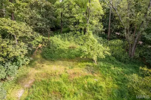 1110 Kiefer Creek Rd, Ballwin, MO 63021 photo 18