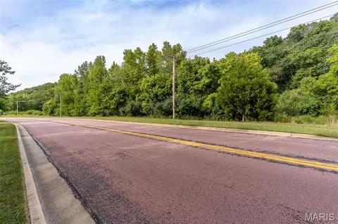 1110 Kiefer Creek Rd, Ballwin, MO 63021 photo 35