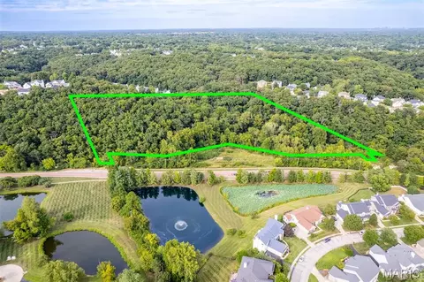 1110 Kiefer Creek Rd, Ballwin, MO 63021 photo 3