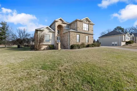 2062 Concord Pl, Cape Girardeau, MO 63701