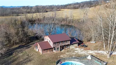 2998 Gresham Hollow Rd, Hamburg, IL 62045