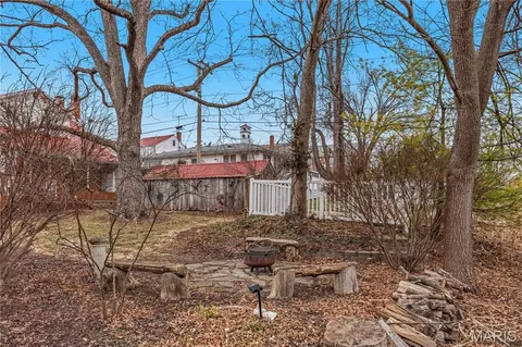 Exterior - 409 Schiller St, Hermann, MO 65041 photo 9 of 11