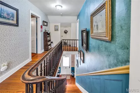 Entry Way - 409 Schiller St, Hermann, MO 65041 photo 3 of 4