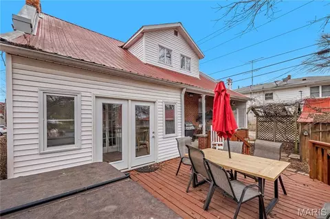 Exterior - 409 Schiller St, Hermann, MO 65041 photo 7 of 11