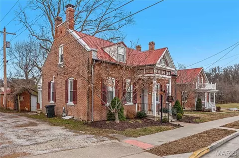 Exterior - 409 Schiller St, Hermann, MO 65041 photo 2 of 11