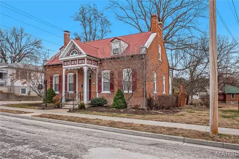 Exterior - 409 Schiller St, Hermann, MO 65041 photo 1 of 11
