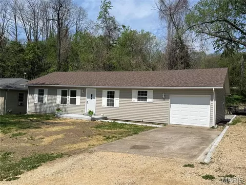 407 Howard St, Clarksville, MO 63336