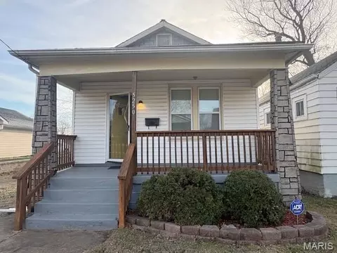 5250 Hamilton Ave, Jennings, MO 63136