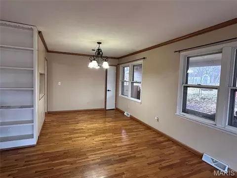 Living - 1208 Apache St, Jackson, MO 63755 photo 2 of 3