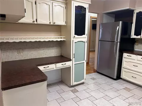 Kitchen - 1208 Apache St, Jackson, MO 63755 photo 3 of 3