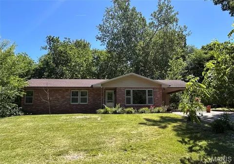 1208 Apache St, Jackson, MO 63755