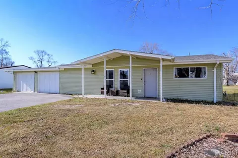 447 June Dr, Arnold, MO 63010