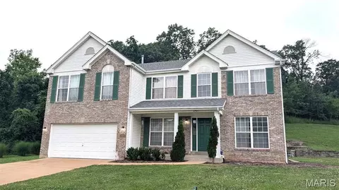 4943 Country Club Dr, High Ridge, MO 63049
