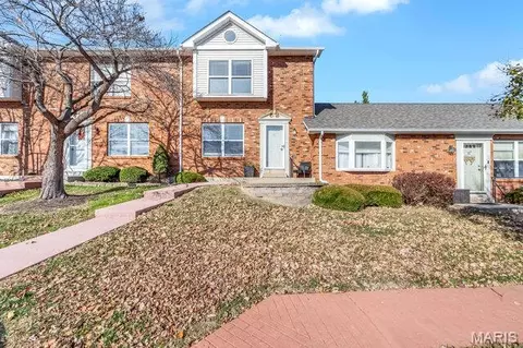 10 Brittany Ct, Troy, MO 63379