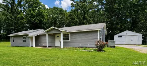 4396 State Highway 21, Doniphan, MO 63935
