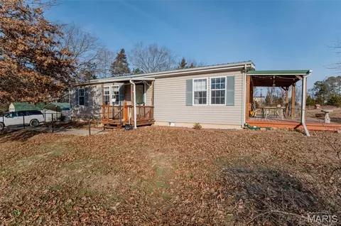 146 Highway M, Belle, MO 65013