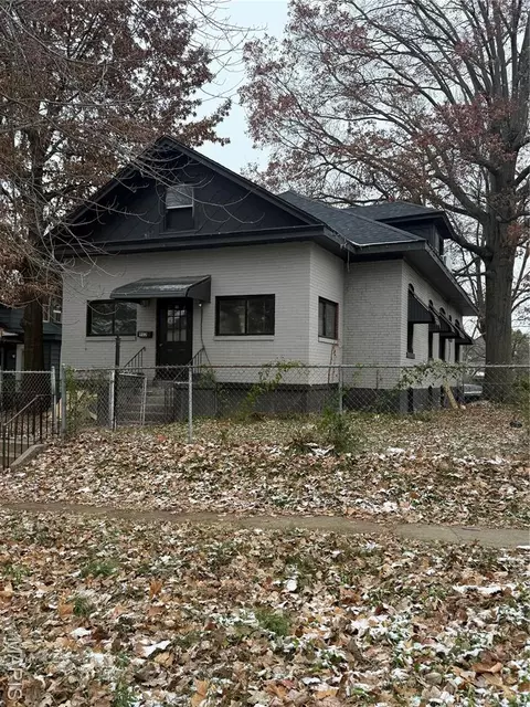 902 Jefferson Ave, Cape Girardeau, MO 63703