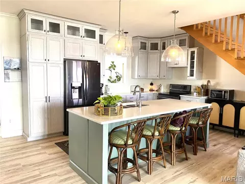Kitchen - 2204 Stonebrook, Dexter, MO 63841 photo 3 of 3