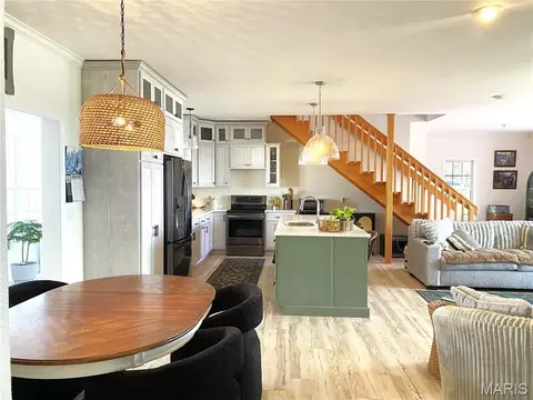 Kitchen - 2204 Stonebrook, Dexter, MO 63841 photo 2 of 3