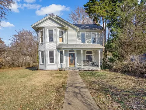 606 N Main St, Edwardsville, IL 62025