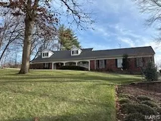 3 Tanglewood Trl, Ballwin, MO 63021