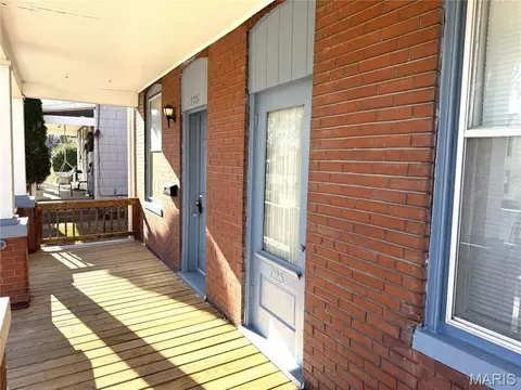 Exterior - 725 Lee, Belleville, IL 62221 photo 6 of 7