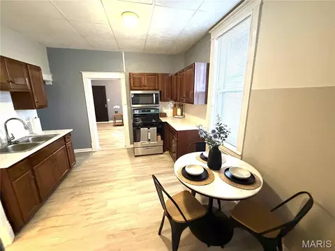 Kitchen - 725 Lee, Belleville, IL 62221 photo 2 of 3