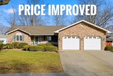 265 N 1st St, Breese, IL 62230