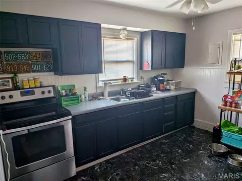 Kitchen - 812 Raymond St, Sullivan, MO 63080 photo 1 of 1