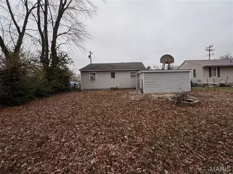 Exterior - 812 Raymond St, Sullivan, MO 63080 photo 3 of 3
