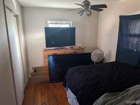 Bedroom - 812 Raymond St, Sullivan, MO 63080 photo 2 of 3