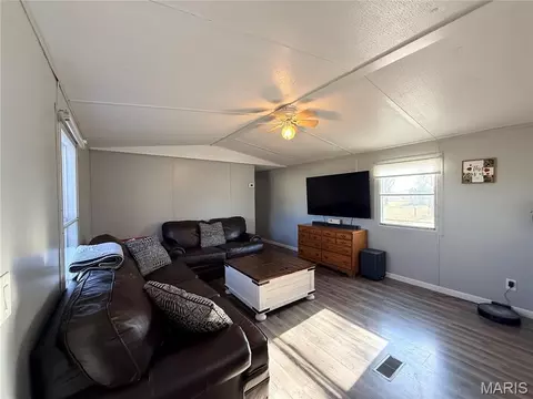 826 Bcr 636, Sturdivant, MO 63782